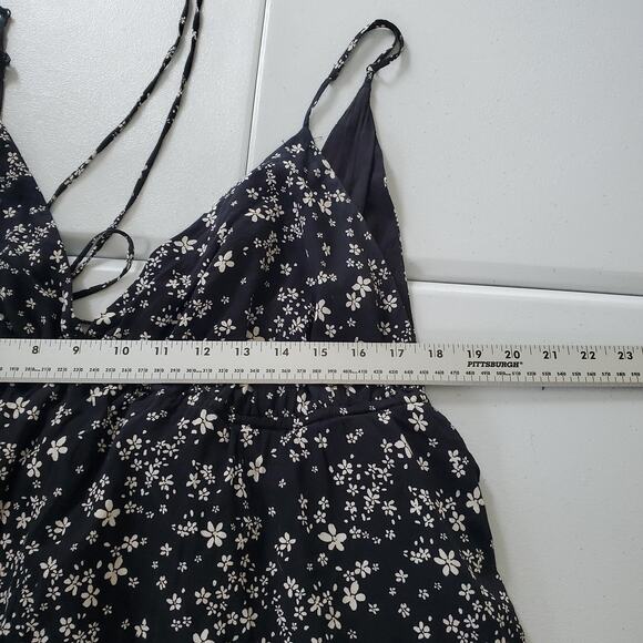 H&M Black & White Floral Dress - Picture 5 of 6